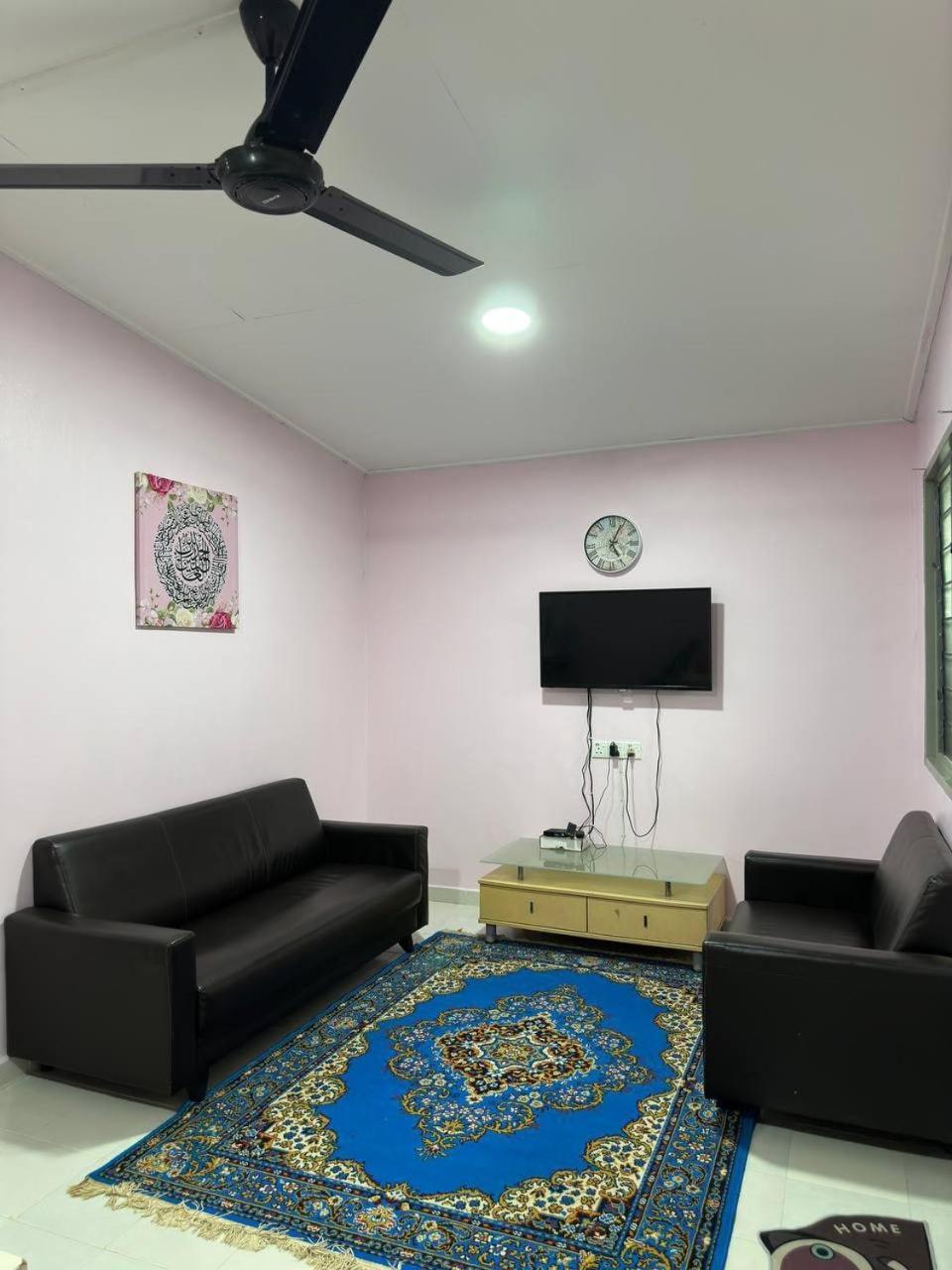 Homestay D Makmur Unit 2 Мерсинг Екстериор снимка